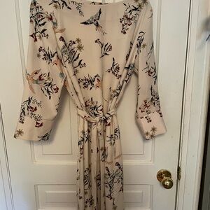 H&M Cream Floral Long Sleeve Dress size 12